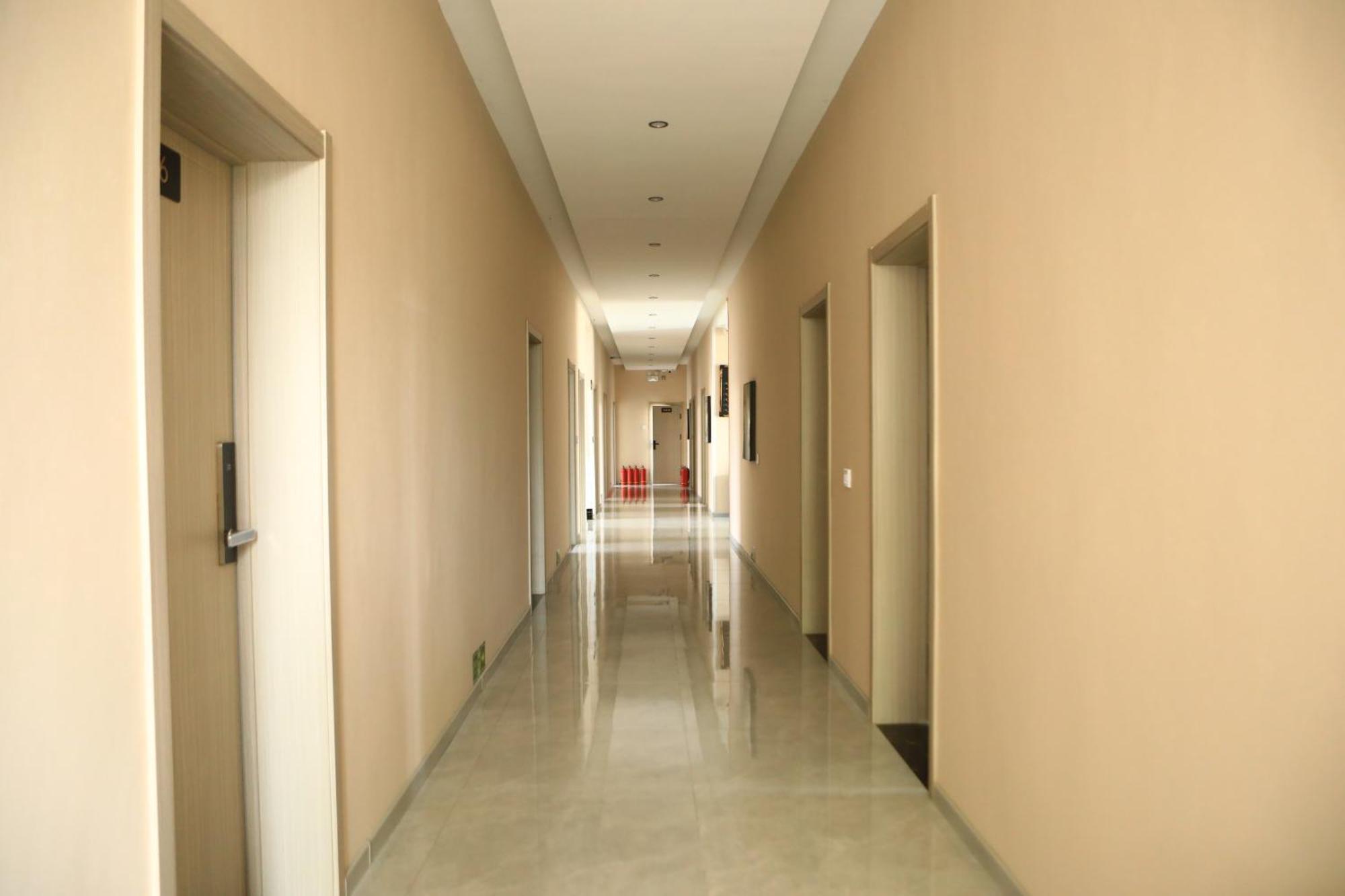 Hongge Hotel - Harbin Taiping Airport Екстер'єр фото